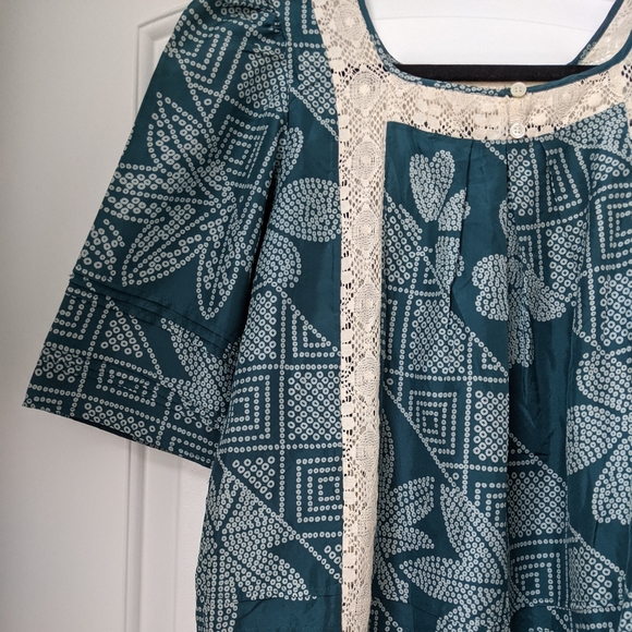 Like New BCBGMAXAZRIA Silk Lace Trim Top - Picture 8 of 14